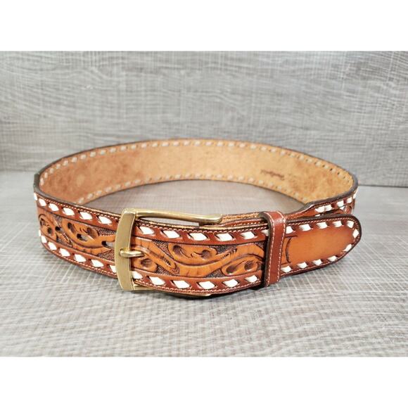 Vintage TONY LAMA Hand Tooled "PAT" LEATHER BELT - SIZE 28 - Made in USA - Picture 2 of 14